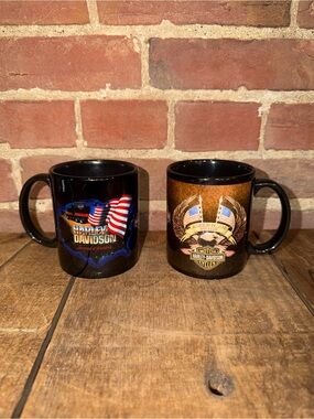 Set of 2 Harley-Davidson Black Mugs with American Flag Graphics Authentic
